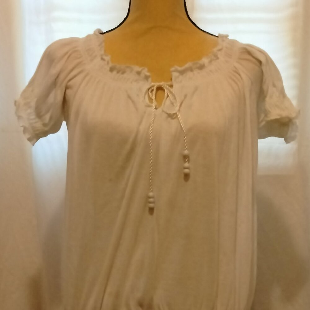 Playful white gathered shirt